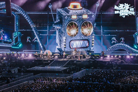 燃爆双城！555000jc1线路检测大屏助力房东的猫、新裤子乐队打造璀璨视听盛宴